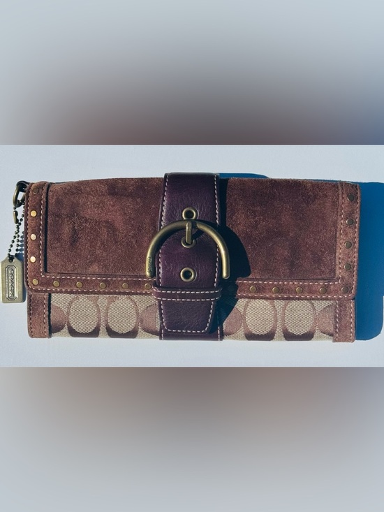 Coach Handbags - Coach SoHo studded suede signature clutch wallet vintage